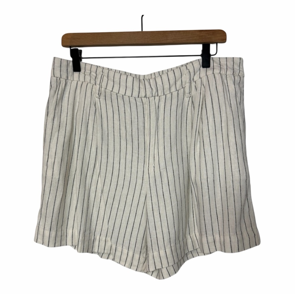 A New Day Striped Shorts Women's Size 12 Casual Summer Lightweight